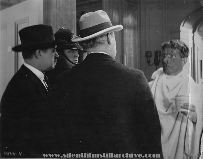 Charles Gerrard in THE CHEERFUL FRAUD (1926)