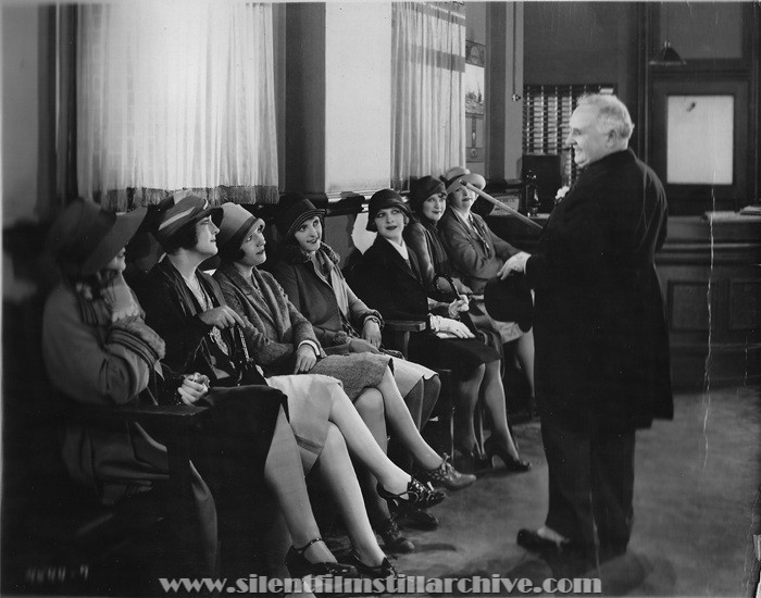 Otis Harlan in THE CHEERFUL FRAUD (1926)