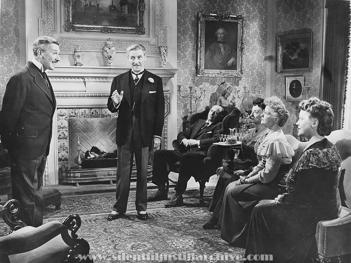 Richard Haydn, Ronald Colman, Mildred Natwick, and Edna Best in THE LATE GEORGE APLEY (1947)