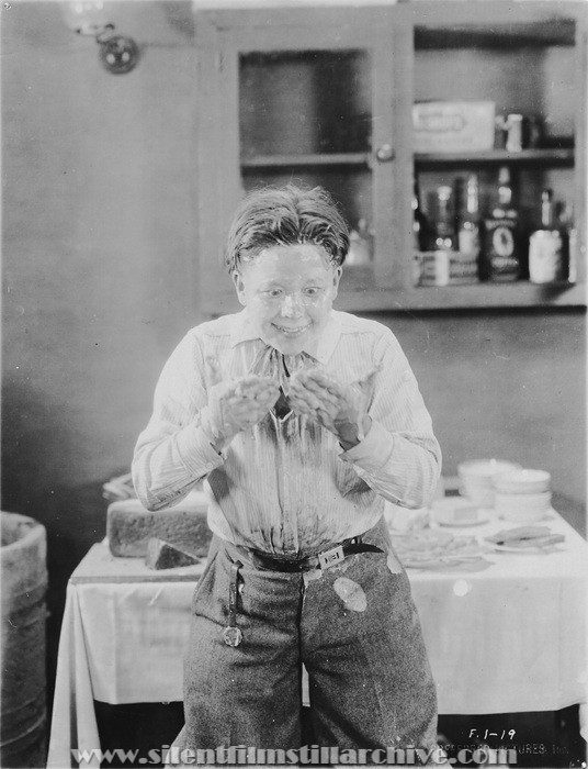 Buddy Messinger in SHADOWS (1922)