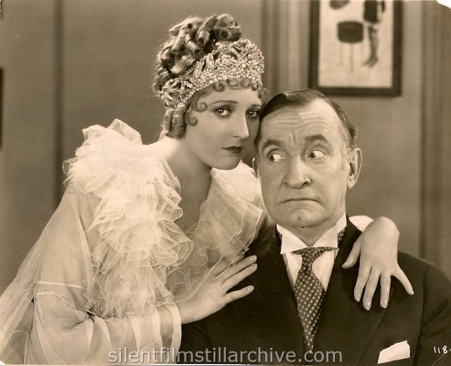 Thelma Todd and Charlie Murray in VAMPING VENUS (1928).