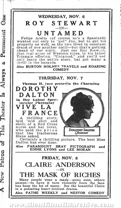 Program from the Temple Theatre in Chicago, Illinois for November 10, 1918 featuring VIVE LA FRANCE