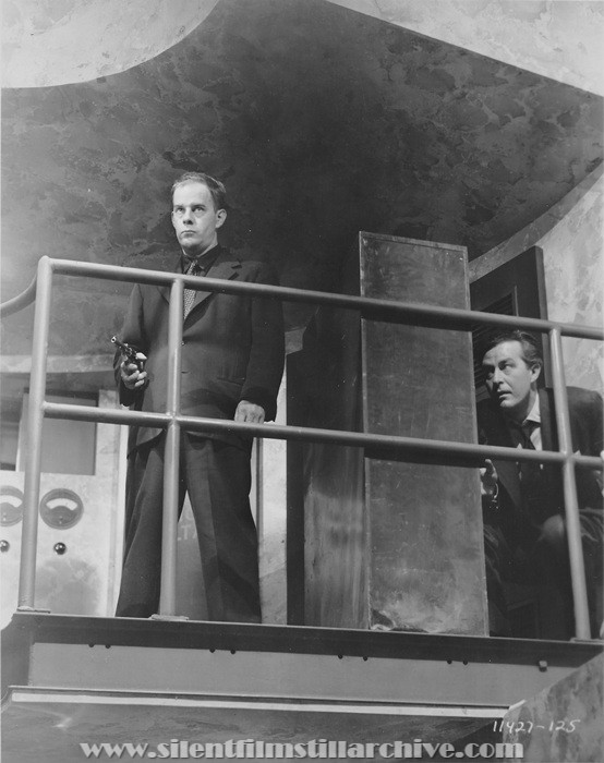 Harry (Henry) Morgan and Ray Milland in THE BIG CLOCK (1948)