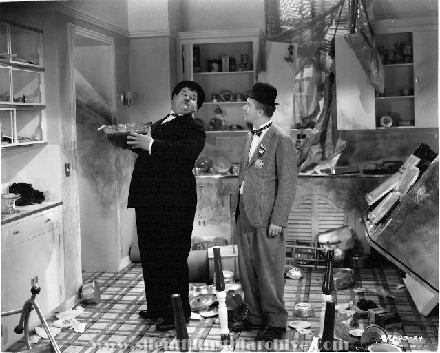 Stan Laurel and Oliver Hardy in BLOCK-HEADS (1938)