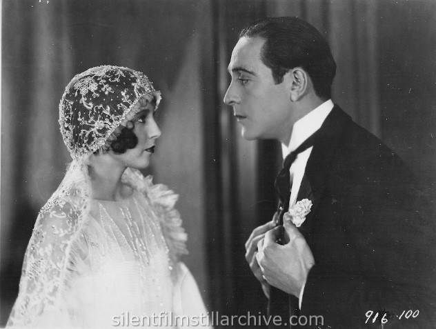 Betty Bronson and Ricardo Cortez in THE CAT'S PAJAMAS (1926)
