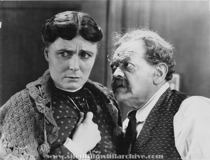 Rudolph Schildkraut in THE COUNTRY DOCTOR (1927)