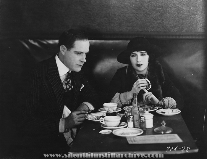 Kenneth Harlan and Bebe Daniels in THE CROWDED HOUR (1925)