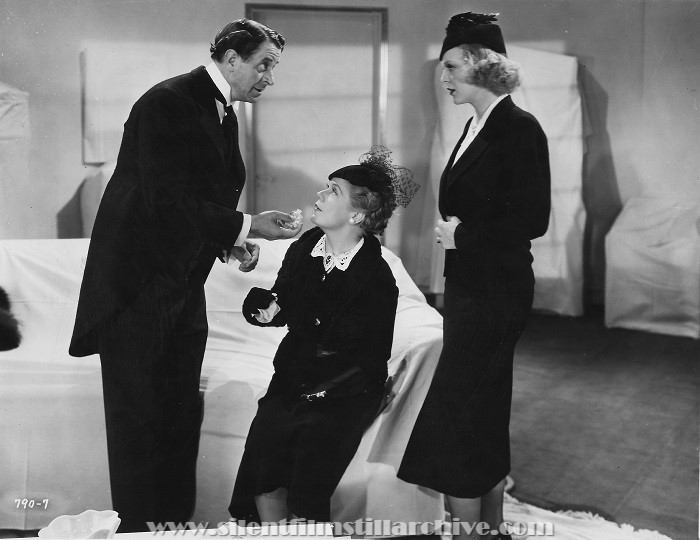 Reginald Owen, Spring Byington, and Gloria Stuart in THE GIRL ON THE FRONT PAGE (1936)