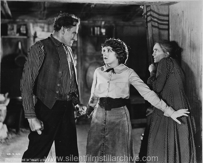 Sam De Grasse, Mary Pickford and Claire McDowell in HEART O' THE HILLS (1919)