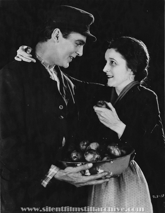 Neil Hamilton and Carol Dempster in ISN'T LIFE WONDERFUL (1924)