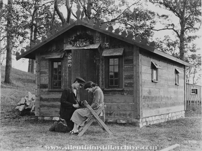 Neil Hamilton and Carol Dempster in ISN'T LIFE WONDERFUL (1924)