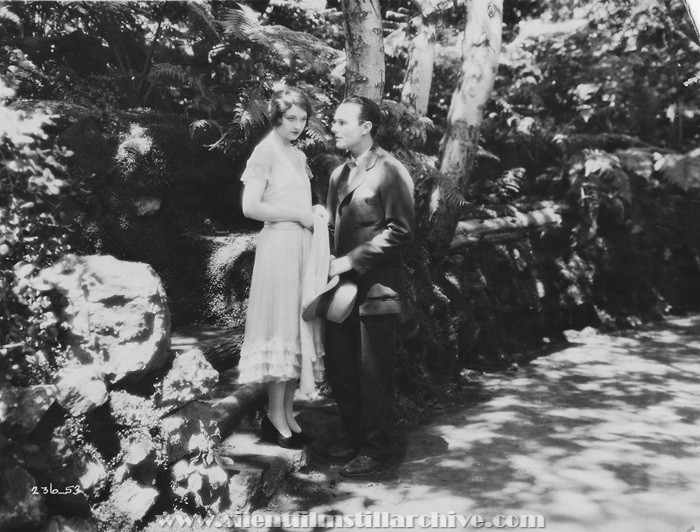 Eleanor Boardman and William Haines in MEMORY LANE (1926)
