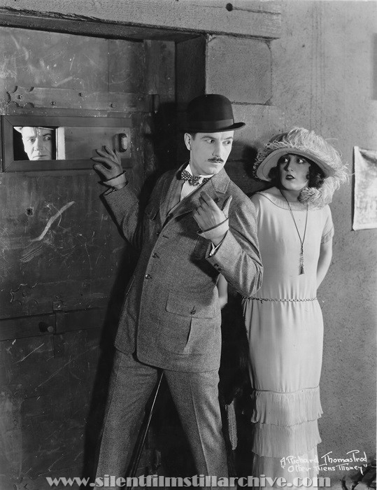 Gordon Dumont and Estelle Taylor in PHANTOM JUSTICE (1924).
