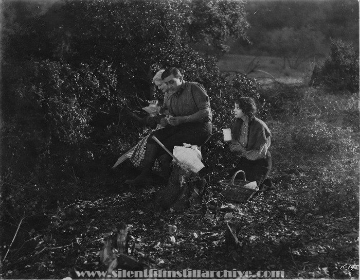 Mary Carr, Kenneth Harlan, and Zasu Pitts in THE RE-CREATION OF BRIAN KENT (1925)