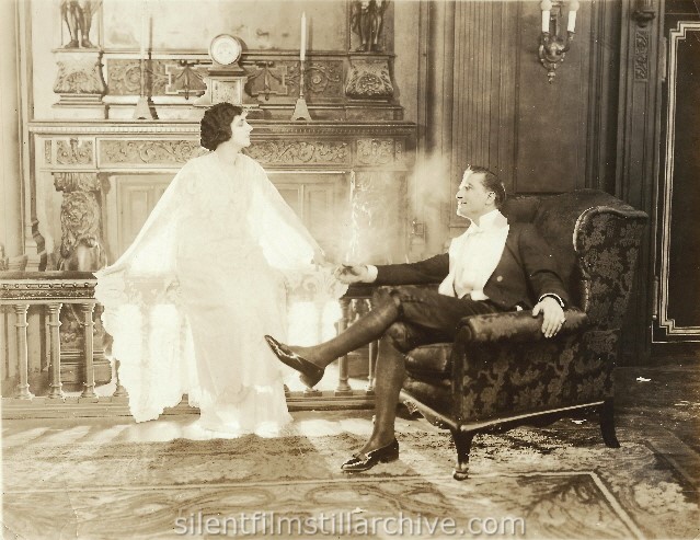 Beverly Bayne and Francis X. Bushman in RED, WHITE AND BLUE BLOOD (1917).