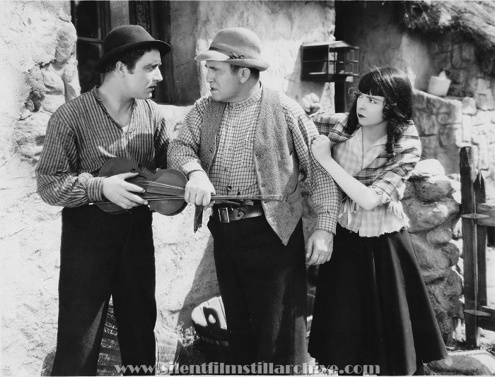 James Hall, Tom O'Brian, and Colleen Moore in SMILING IRISH EYES (1929).